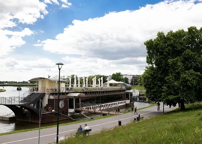 Wawel Castle Across The Street! Ozonated Apartamento